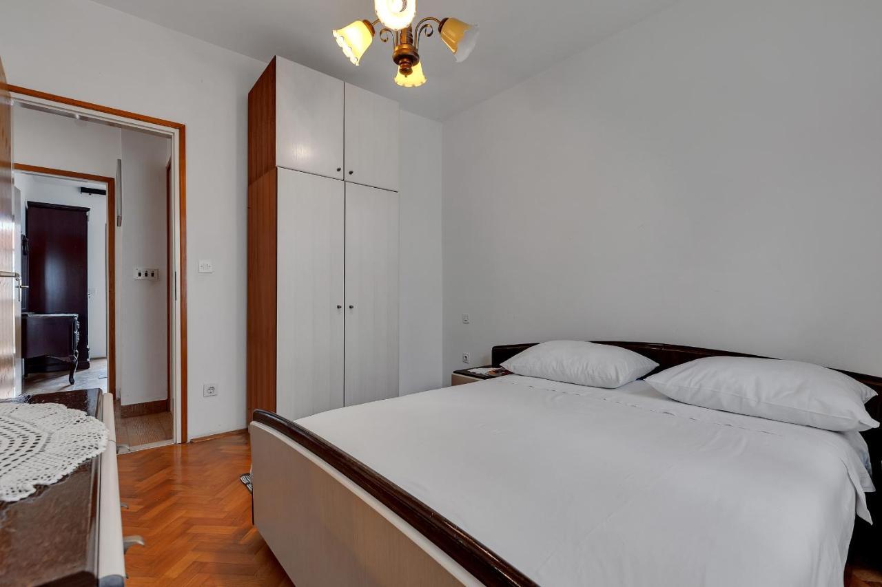 Apartments Tihomir Musac Omiš Exterior foto