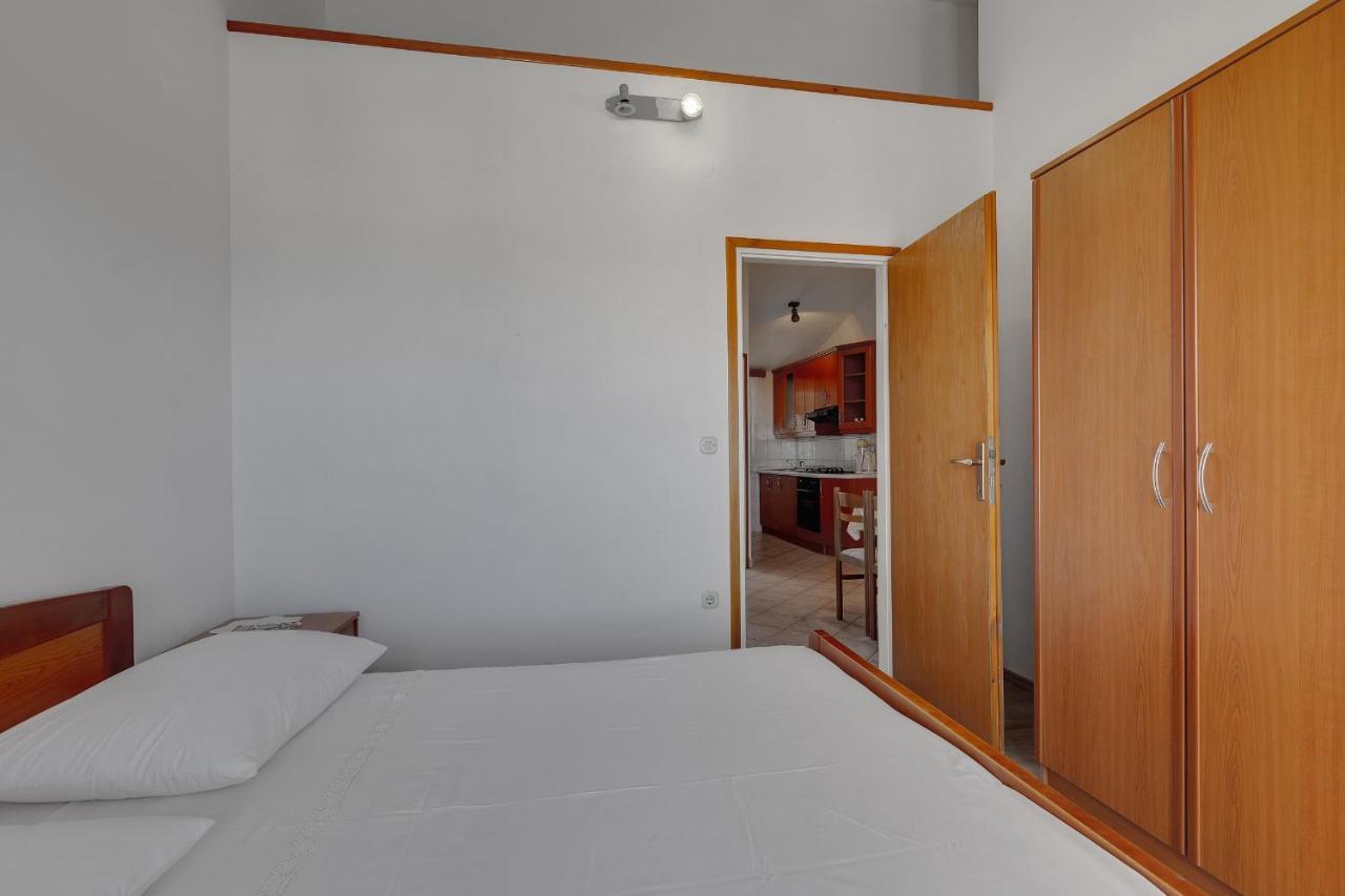 Apartments Tihomir Musac Omiš Exterior foto