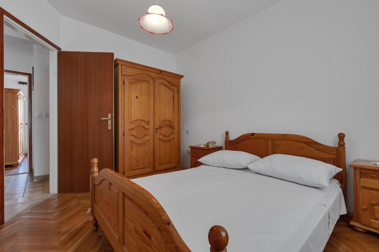 Apartments Tihomir Musac Omiš Exterior foto